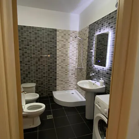 Contact 2 Apartment *
